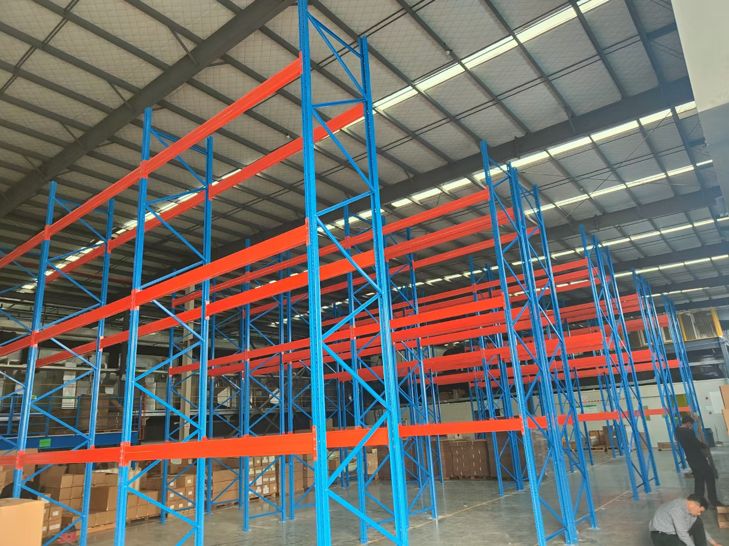 倉庫貨架規劃廠家哪里找？--找深圳兄弟貨架